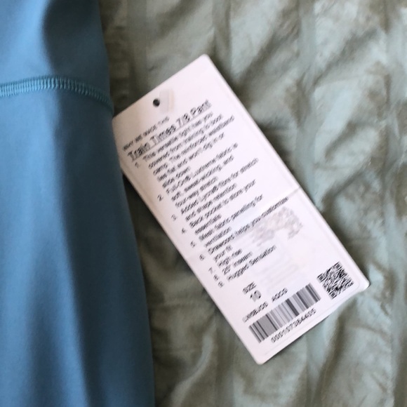 NWT lululemon Train Times 7/8 Pant - Picture 3 of 4